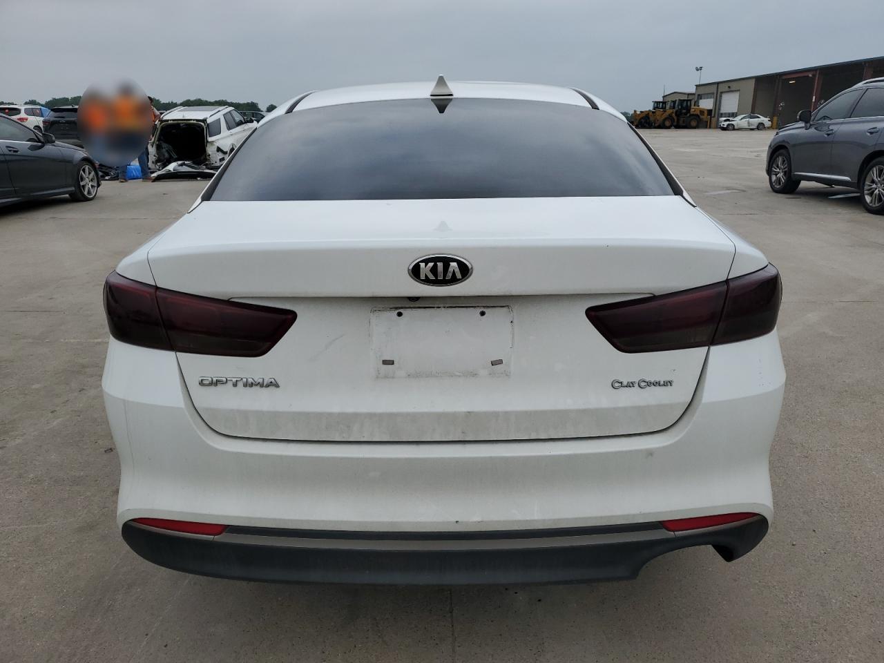 5XXGT4L3XHG121650 2017 Kia Optima Lx
