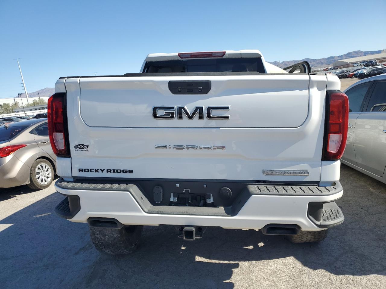 2022 GMC Sierra Limited K1500 Elevation vin: 3GTU9CED7NG107098