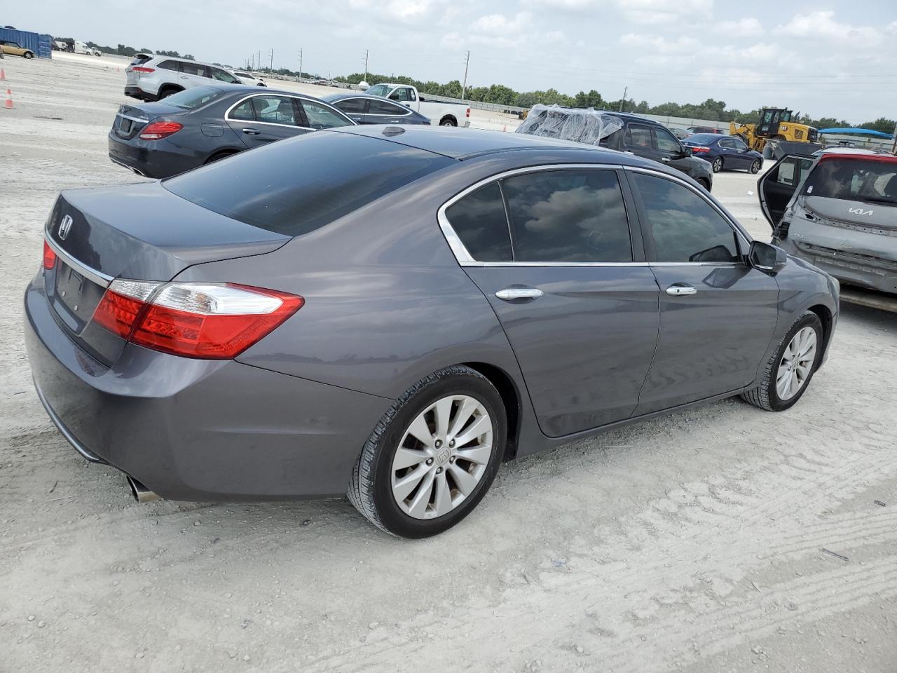 1HGCR2F8XDA048196 2013 Honda Accord Exl