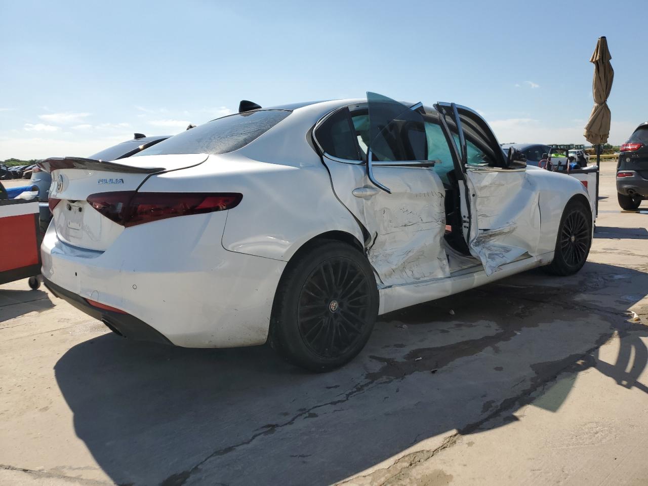 ZARFAEEN3H7559284 2017 Alfa Romeo Giulia Ti Q4