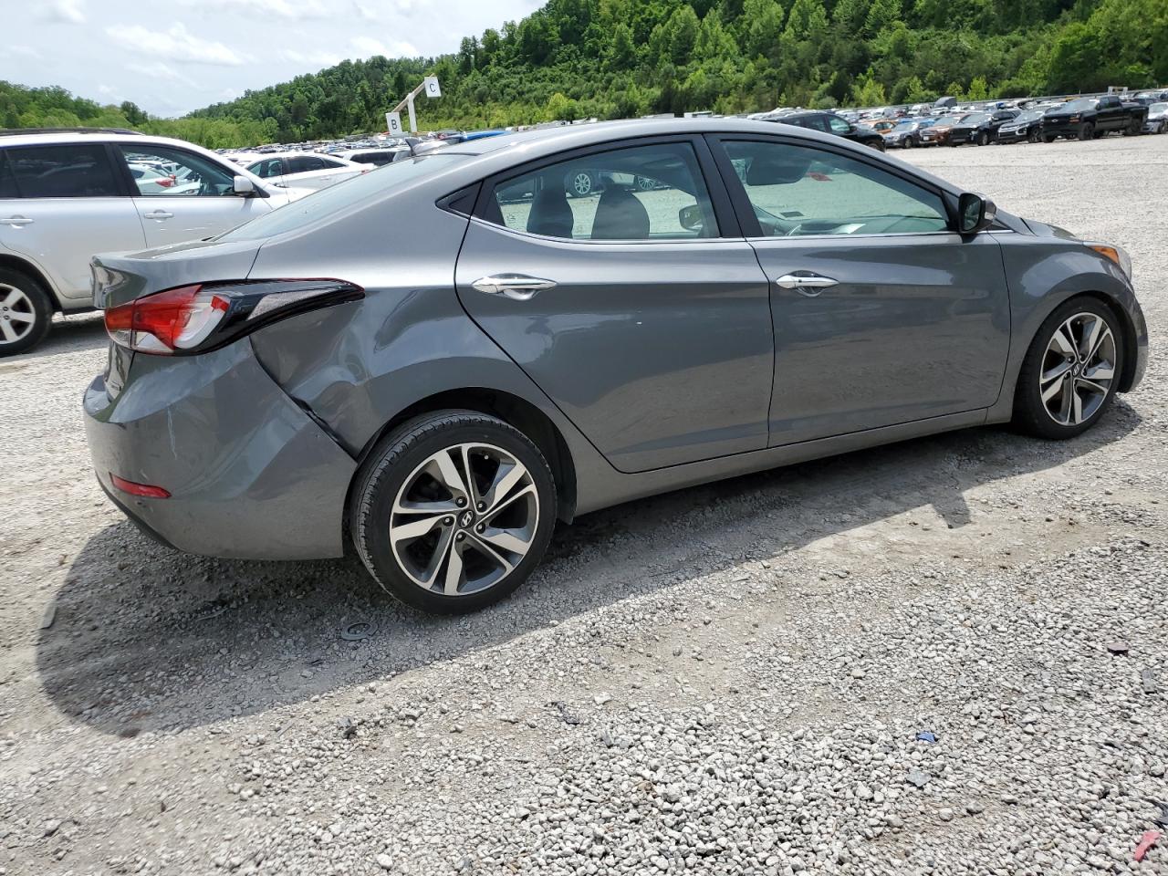 5NPDH4AE6EH520645 2014 Hyundai Elantra Se