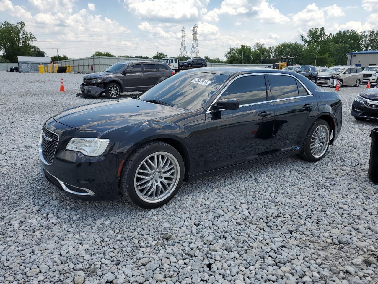 2C3CCAAG9JH315399 2018 Chrysler 300 Touring