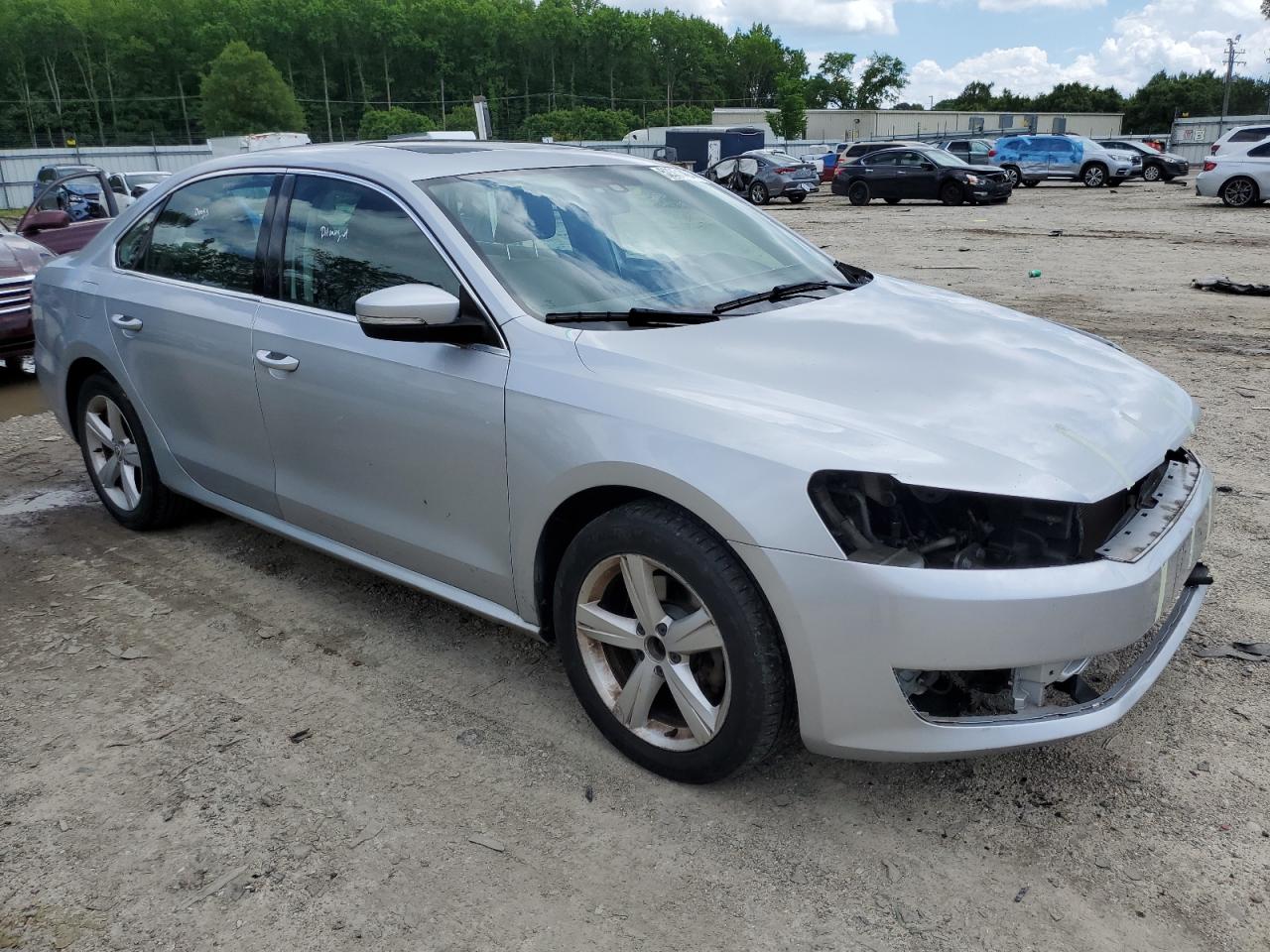 1VWBP7A37DC129019 2013 Volkswagen Passat Se