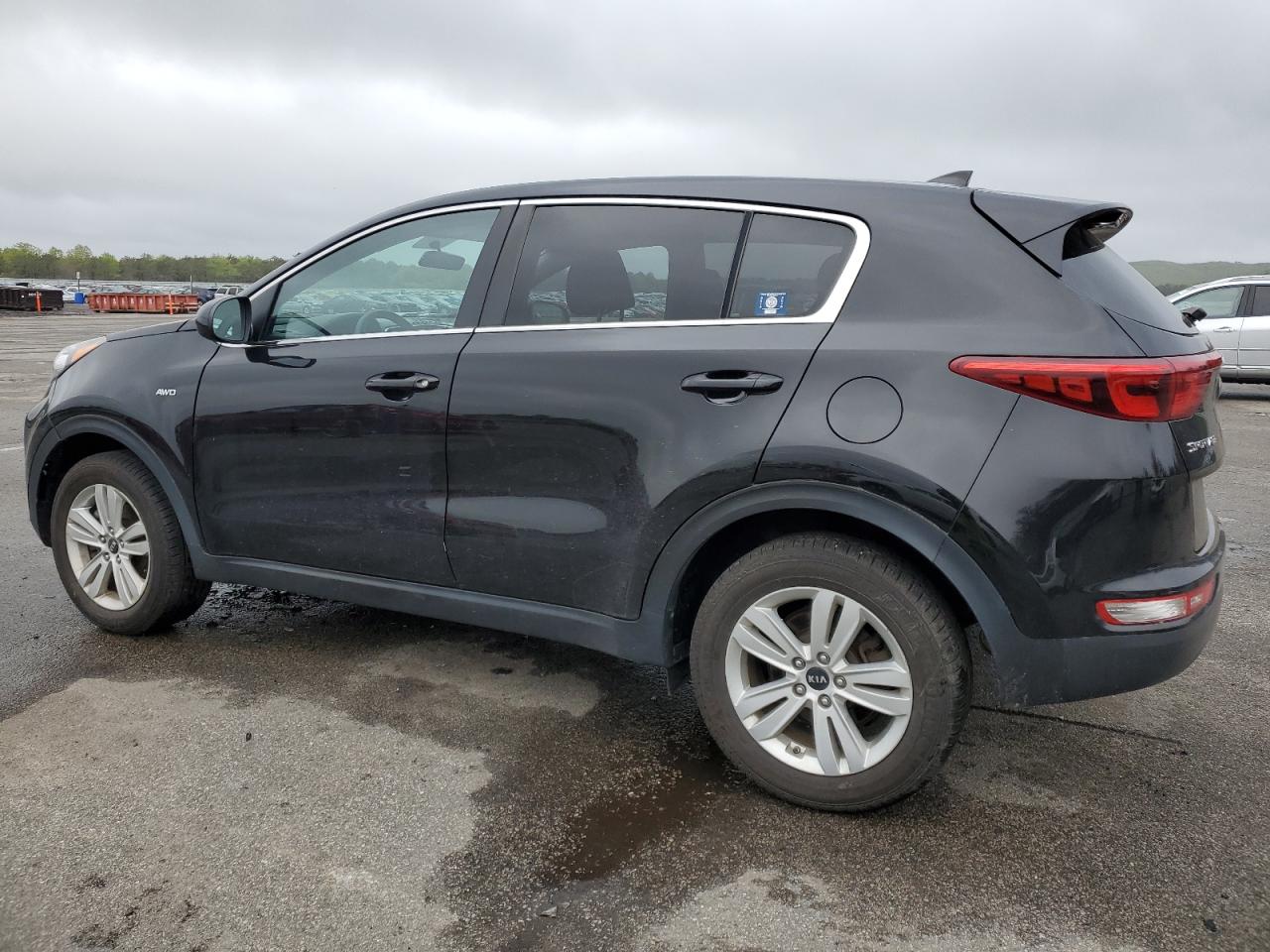 KNDPMCAC7J7418819 2018 Kia Sportage Lx