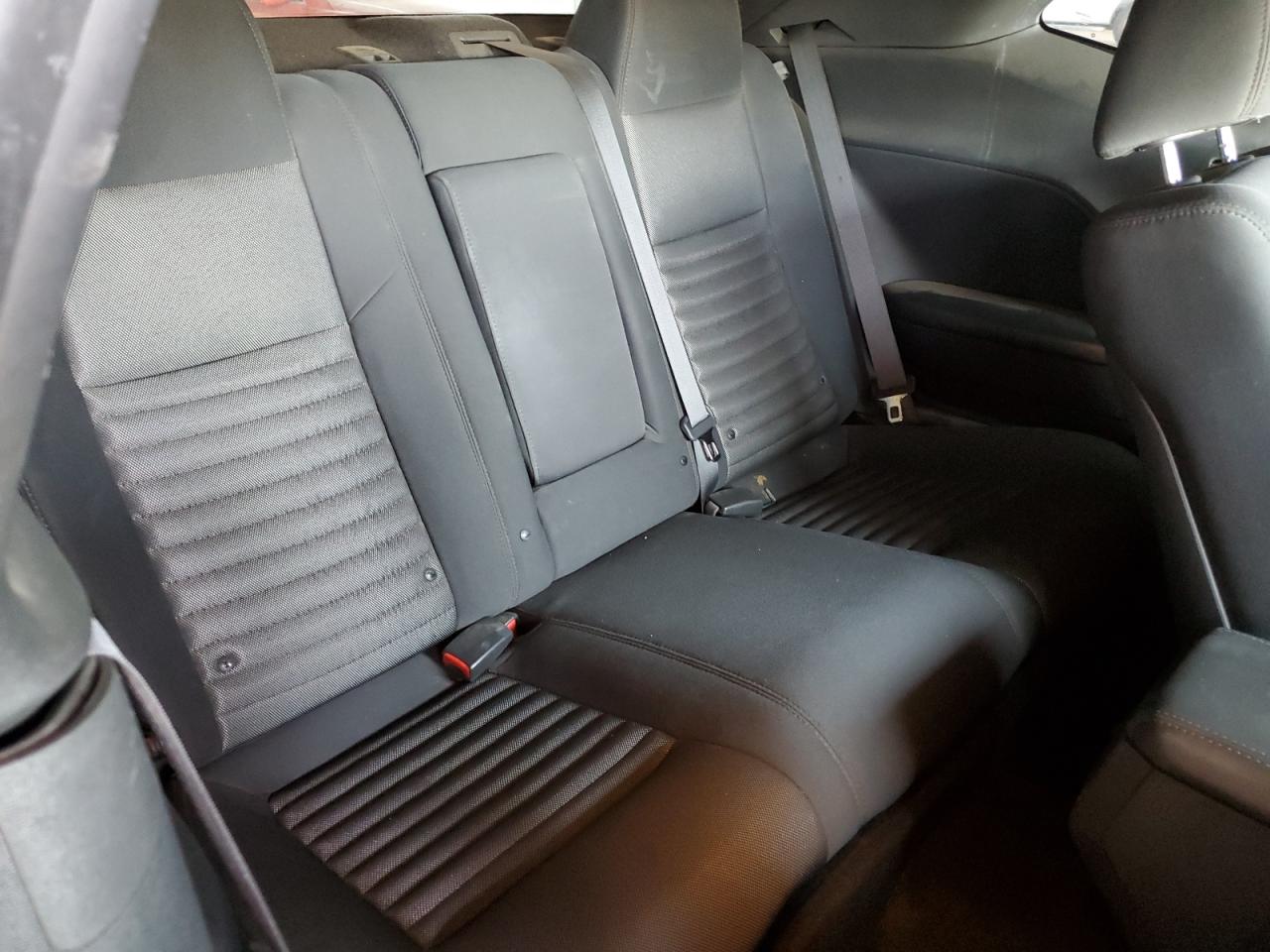 2C3CDYBT8DH577002 2013 Dodge Challenger R/T