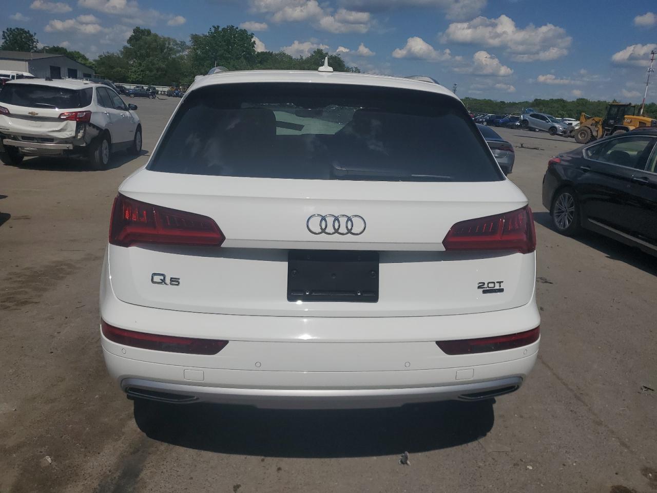 WA1BNAFY7J2094407 2018 Audi Q5 Premium Plus