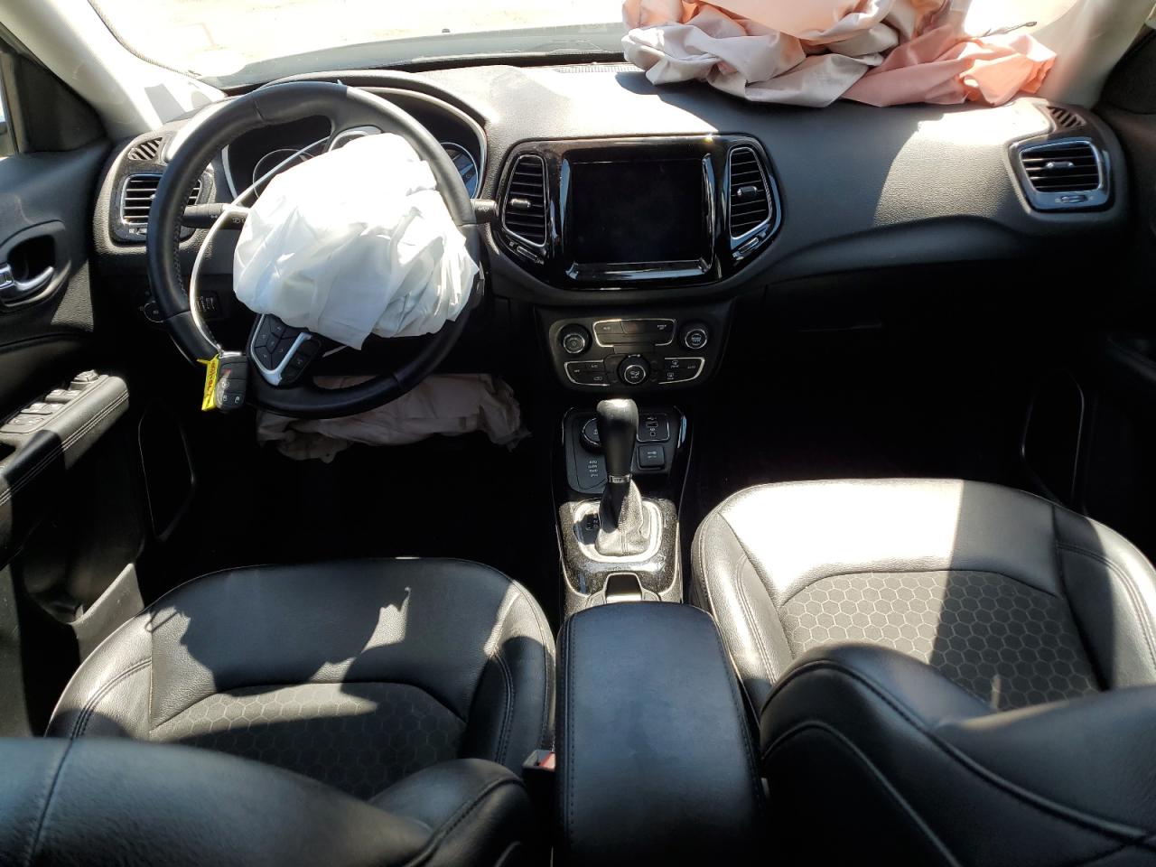 3C4NJDBB6KT724273 2019 Jeep Compass Latitude