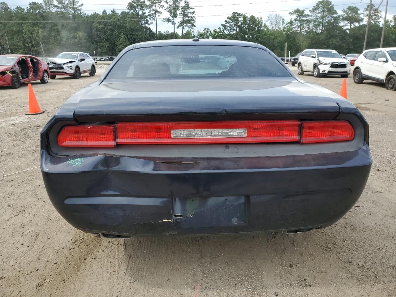 2C3CDYAG7CH280869 2012 Dodge Challenger Sxt