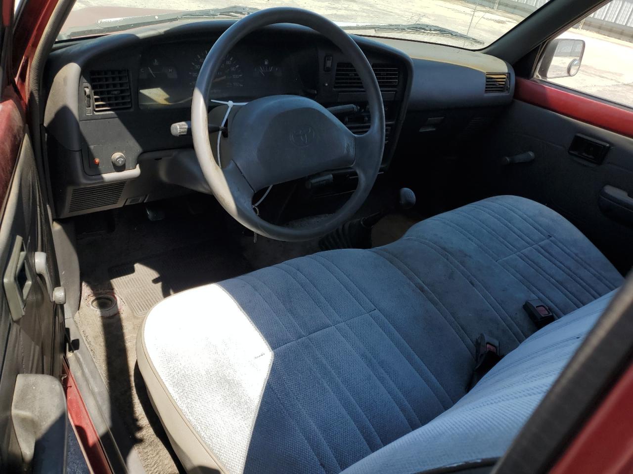 4TARN81A1RZ211338 1994 Toyota Pickup 1/2 Ton Short Wheelbase Stb