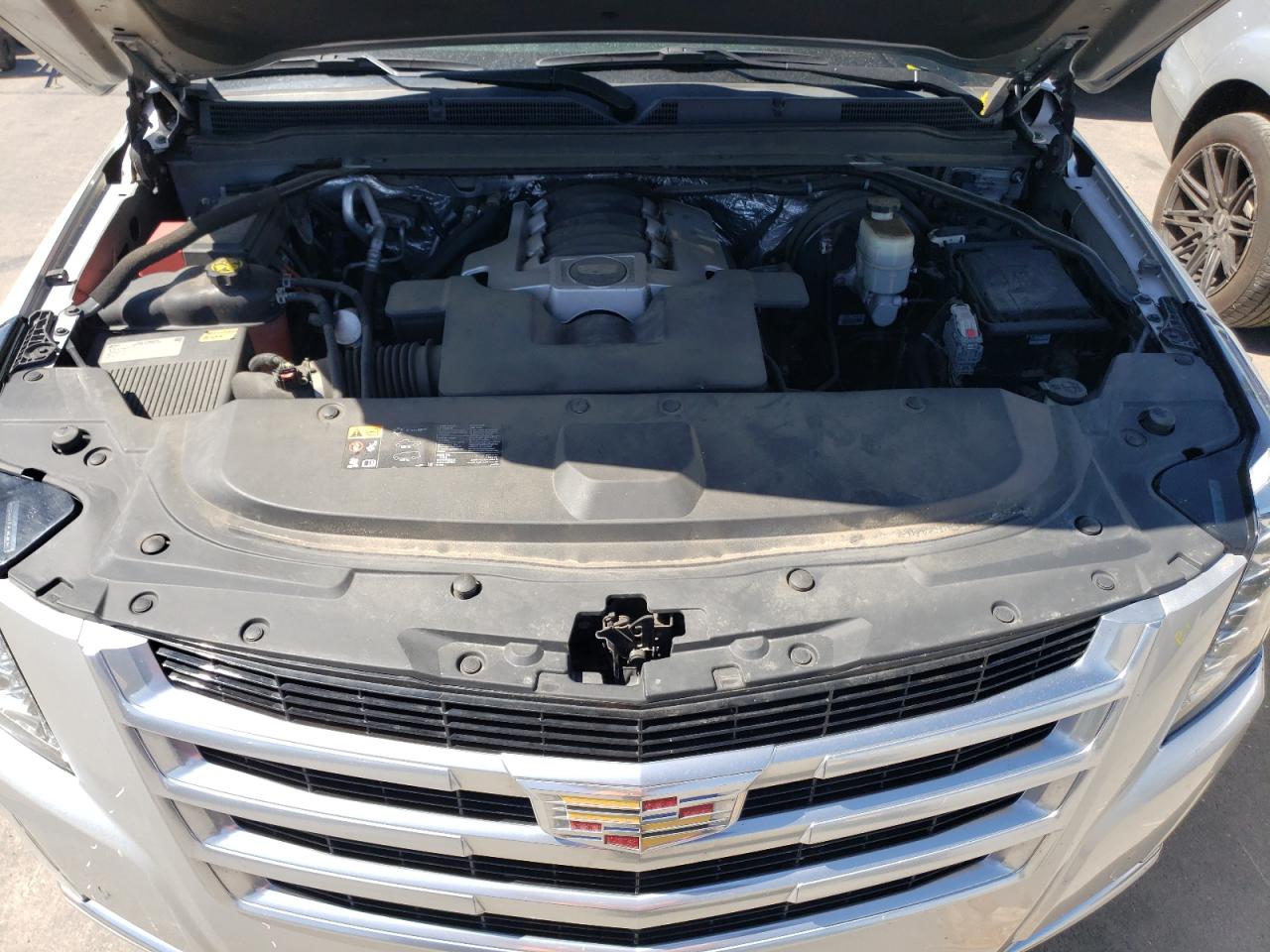 1GYS4MKJXFR592077 2015 Cadillac Escalade Luxury