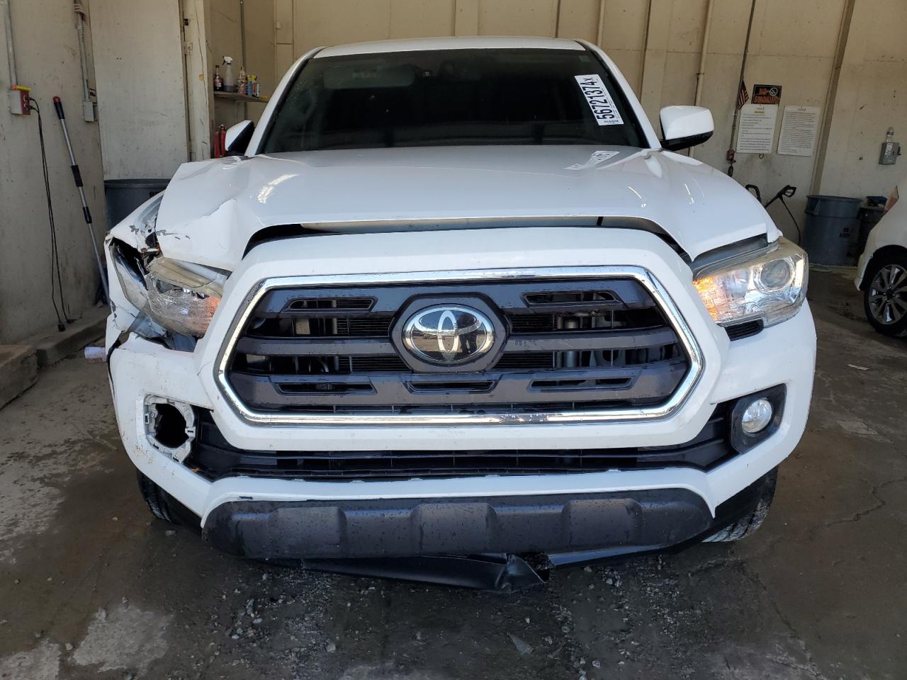 2019 Toyota Tacoma Double Cab vin: 5TFAX5GN6KX148131