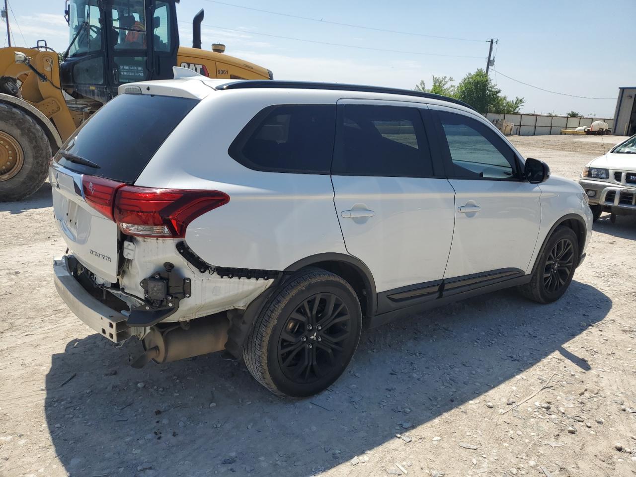 JA4AD3A31JZ028481 2018 Mitsubishi Outlander Se