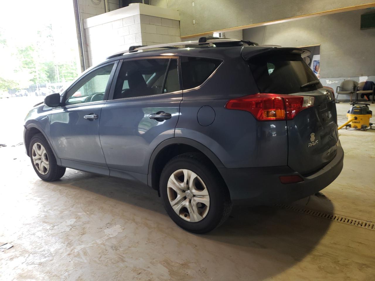 JTMZFREV1ED032647 2014 Toyota Rav4 Le