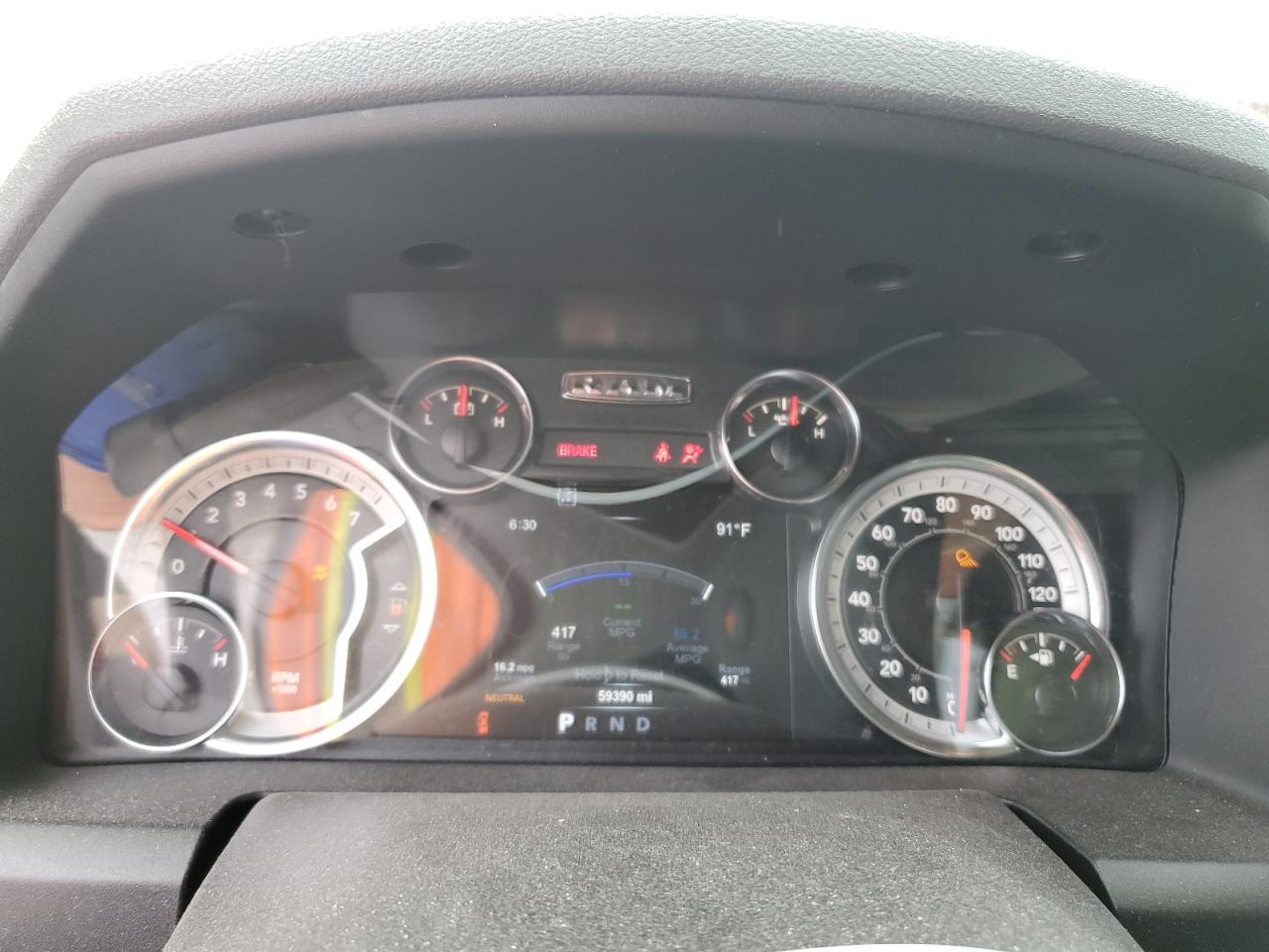 1C6RR7GG6KS617085 2019 Ram 1500 Classic Slt