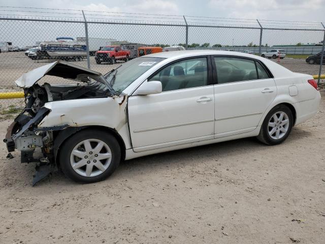 Lot #2571523894 2010 TOYOTA AVALON XL salvage car