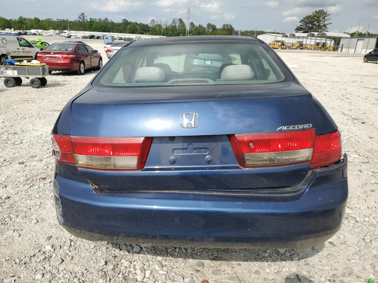 1HGCM56415A021001 2005 Honda Accord Lx