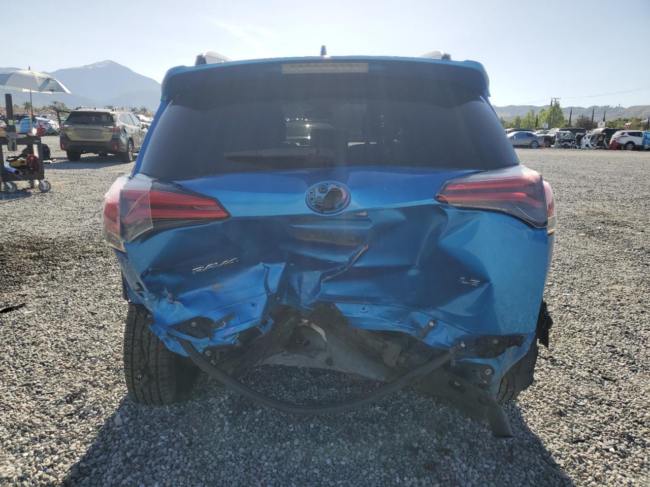 JTMZFREV2HJ125604 2017 Toyota Rav4 Le