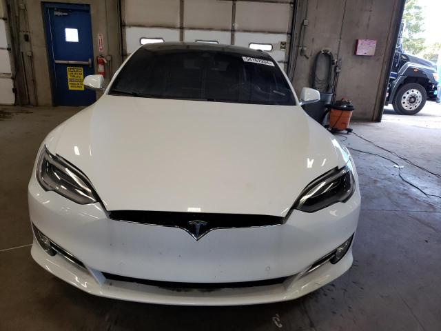 Хетчбеки TESLA MODEL S 2016 Білий