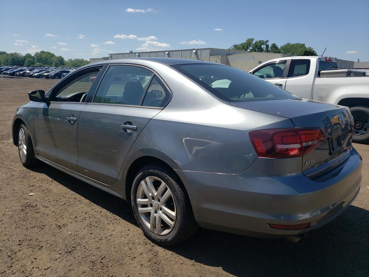 3VW2B7AJ9JM258421 2018 Volkswagen Jetta S