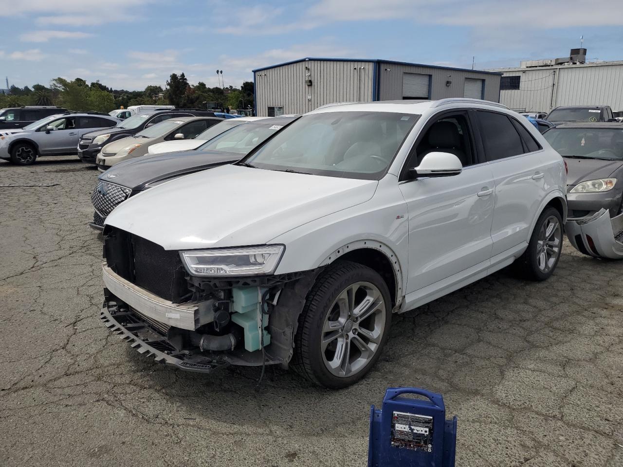 WA1GFCFSXGR004015 2016 Audi Q3 Prestige