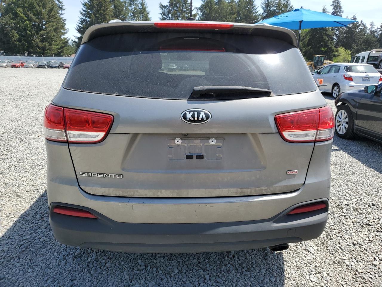 5XYPGDA32HG284571 2017 Kia Sorento Lx