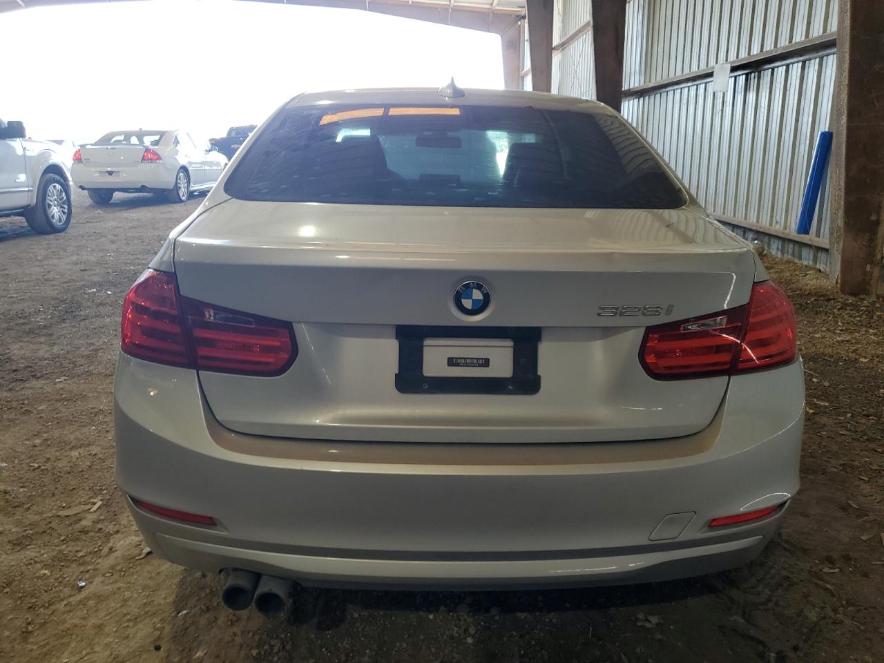 2013 BMW 328 I vin: WBA3A5C53DF600445