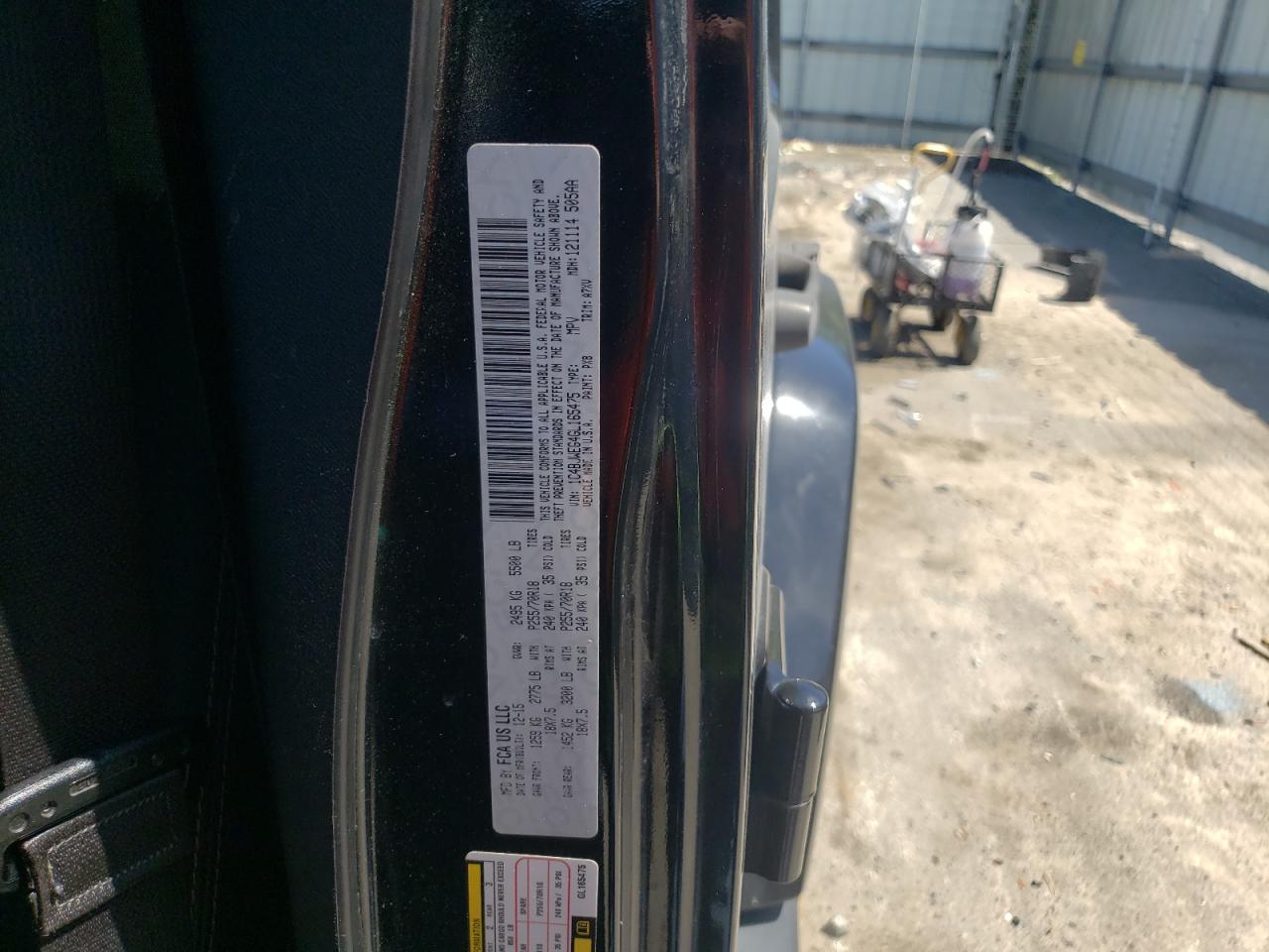 1C4BJWEG4GL165475 2016 Jeep Wrangler Unlimited Sahara