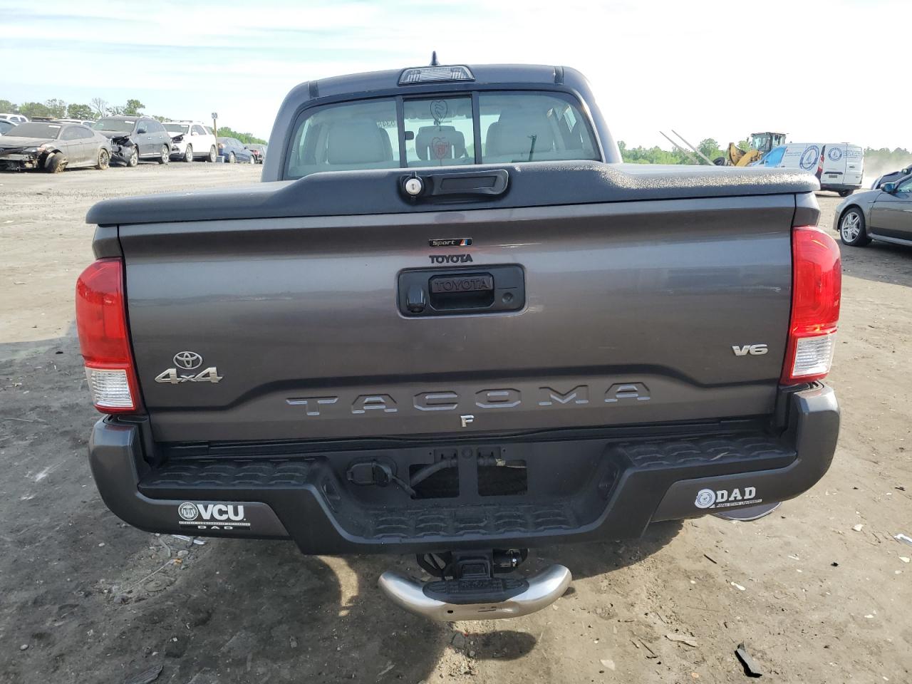 5TFCZ5AN1HX055800 2017 Toyota Tacoma Double Cab