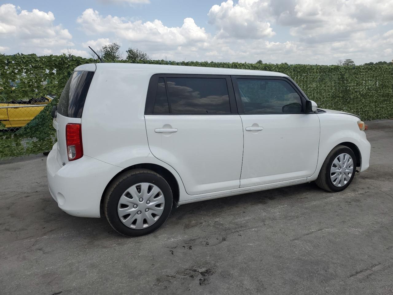 2013 Toyota Scion Xb vin: JTLZE4FE5DJ036435