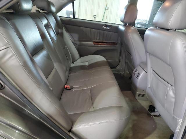 2004 Toyota Camry Le VIN: 4T1BE30K04U830324 Lot: 54770094