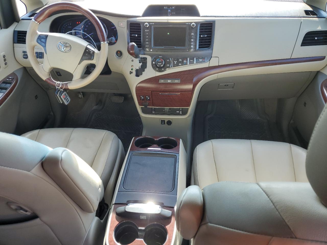 5TDYK3DC4ES421694 2014 Toyota Sienna Xle