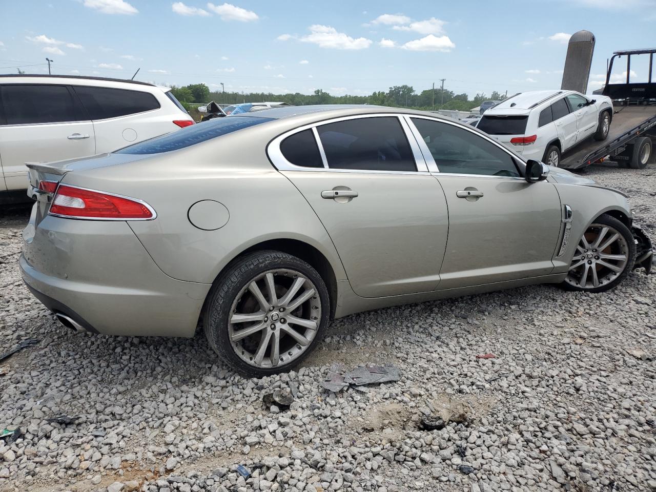 SAJWA0GB0BLR90505 2011 Jaguar Xf Premium