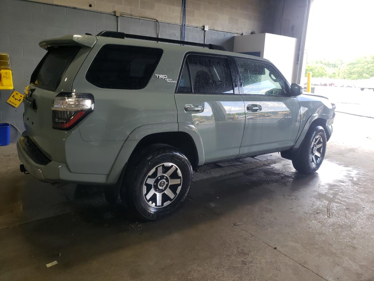 JTEPU5JR8P6127742 2023 Toyota 4Runner Se