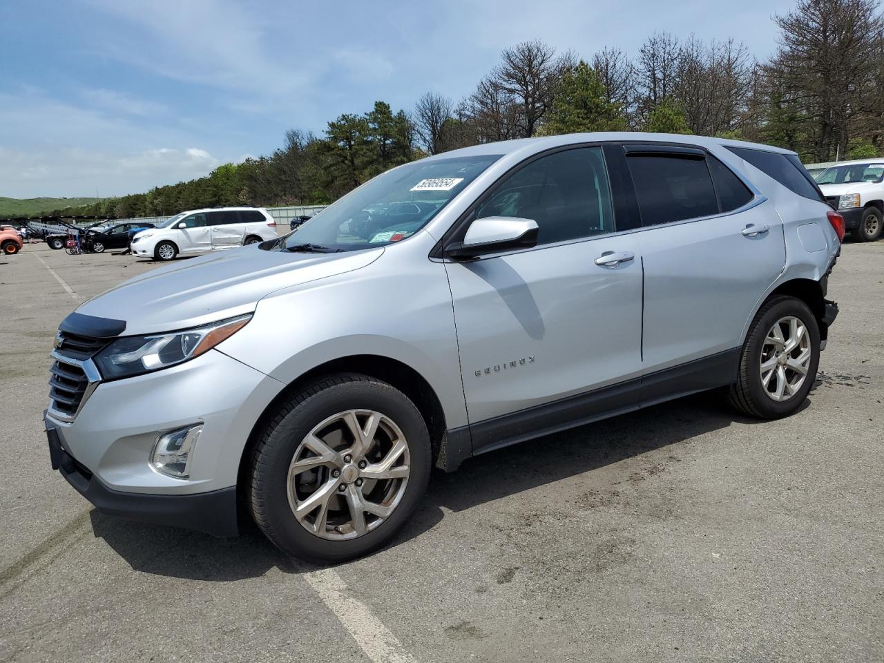 2GNAXKEX2J6156073 2018 Chevrolet Equinox Lt