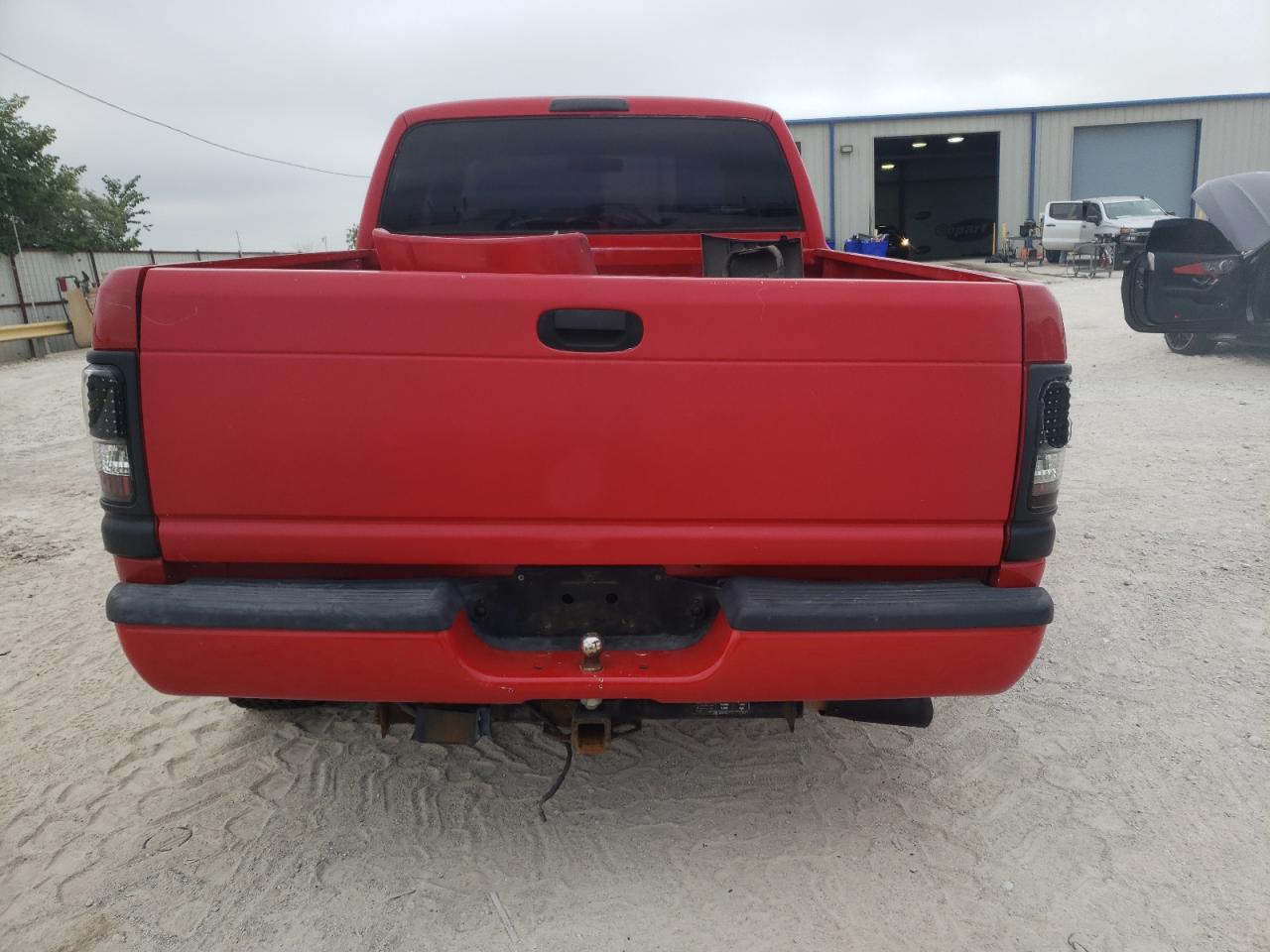 1B7HF13Z8YJ137145 2000 Dodge Ram 1500