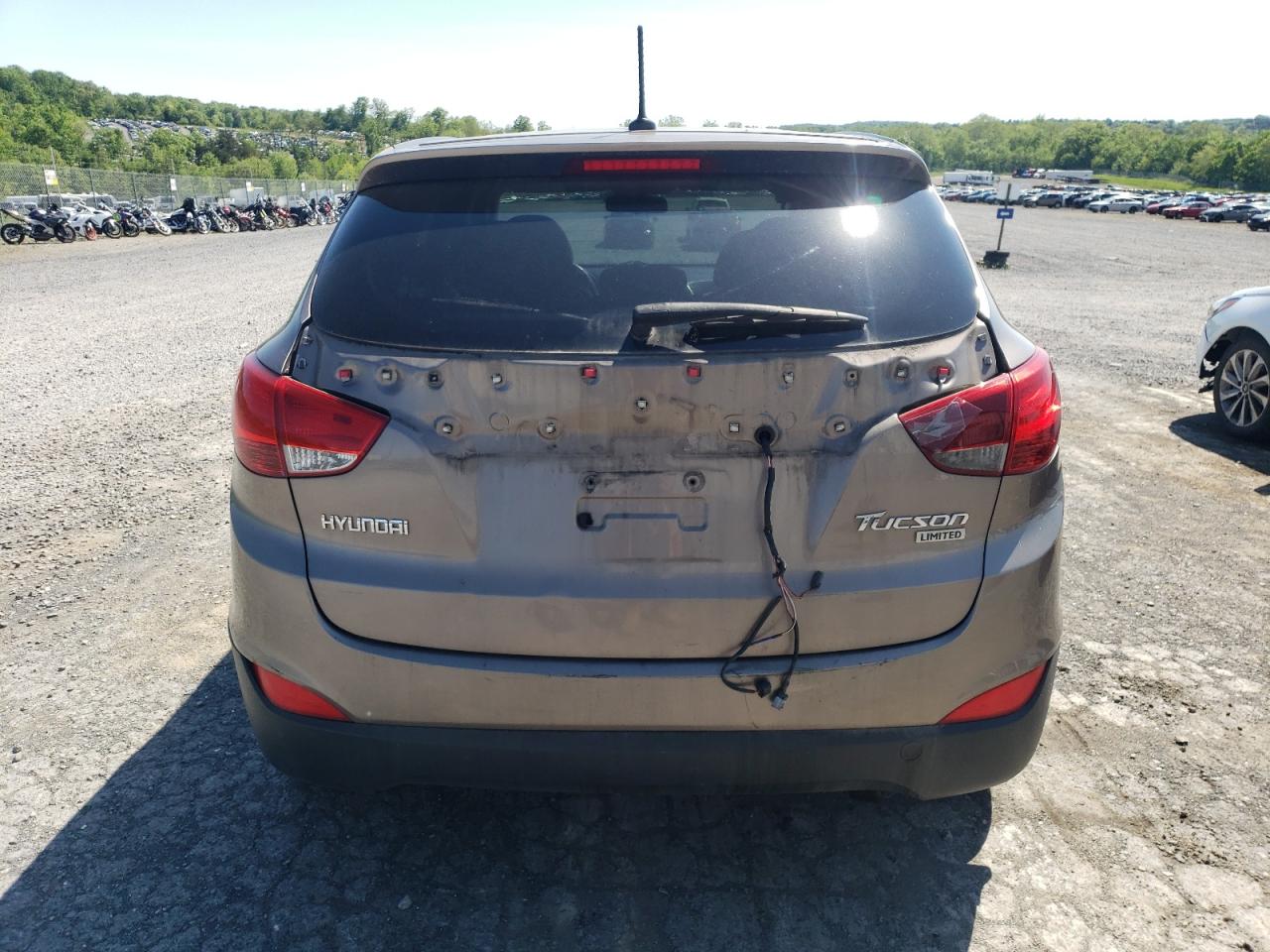 KM8JU3AC7AU102548 2010 Hyundai Tucson Gls