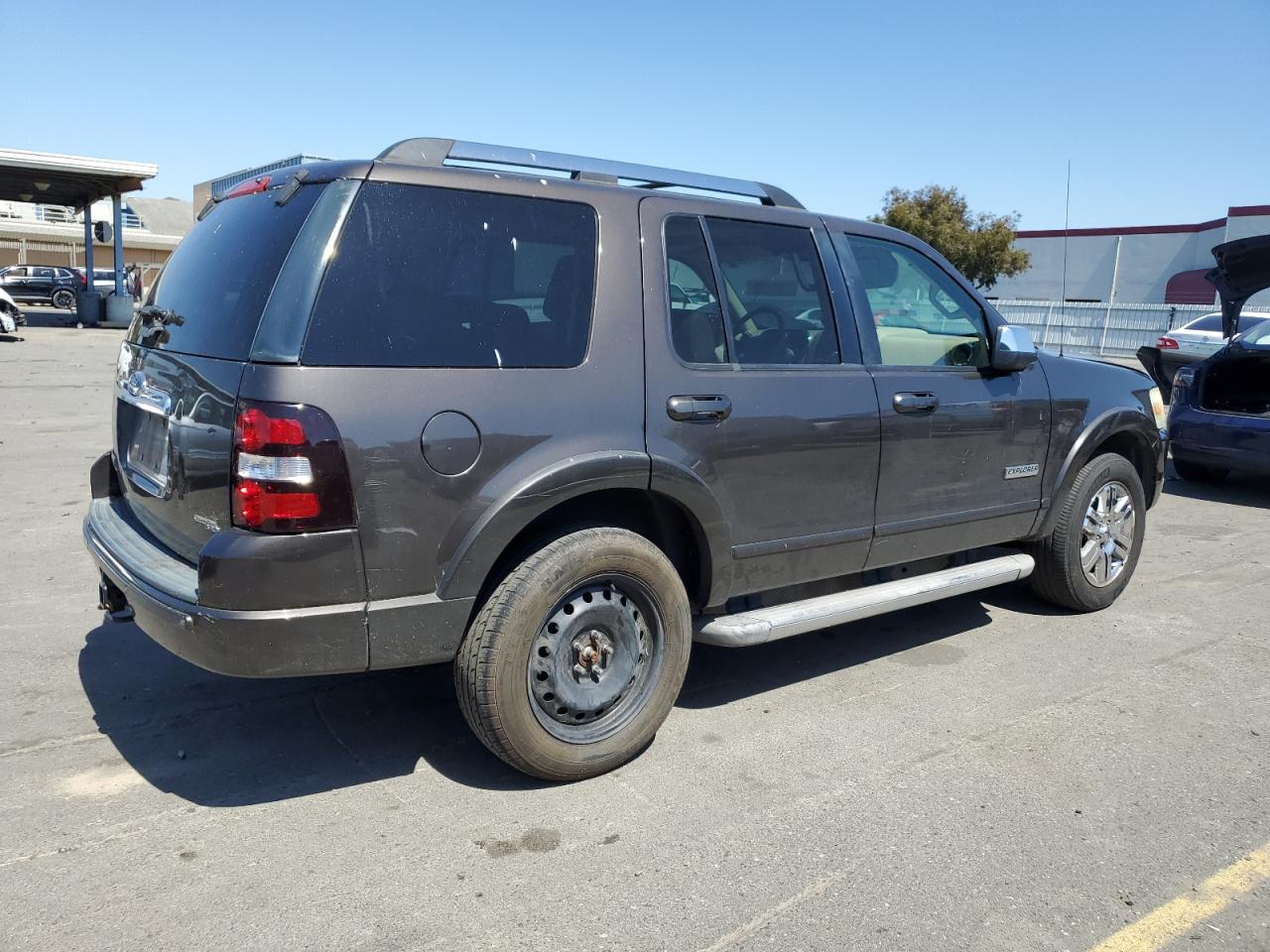 1FMEU65E06UA66885 2006 Ford Explorer Limited