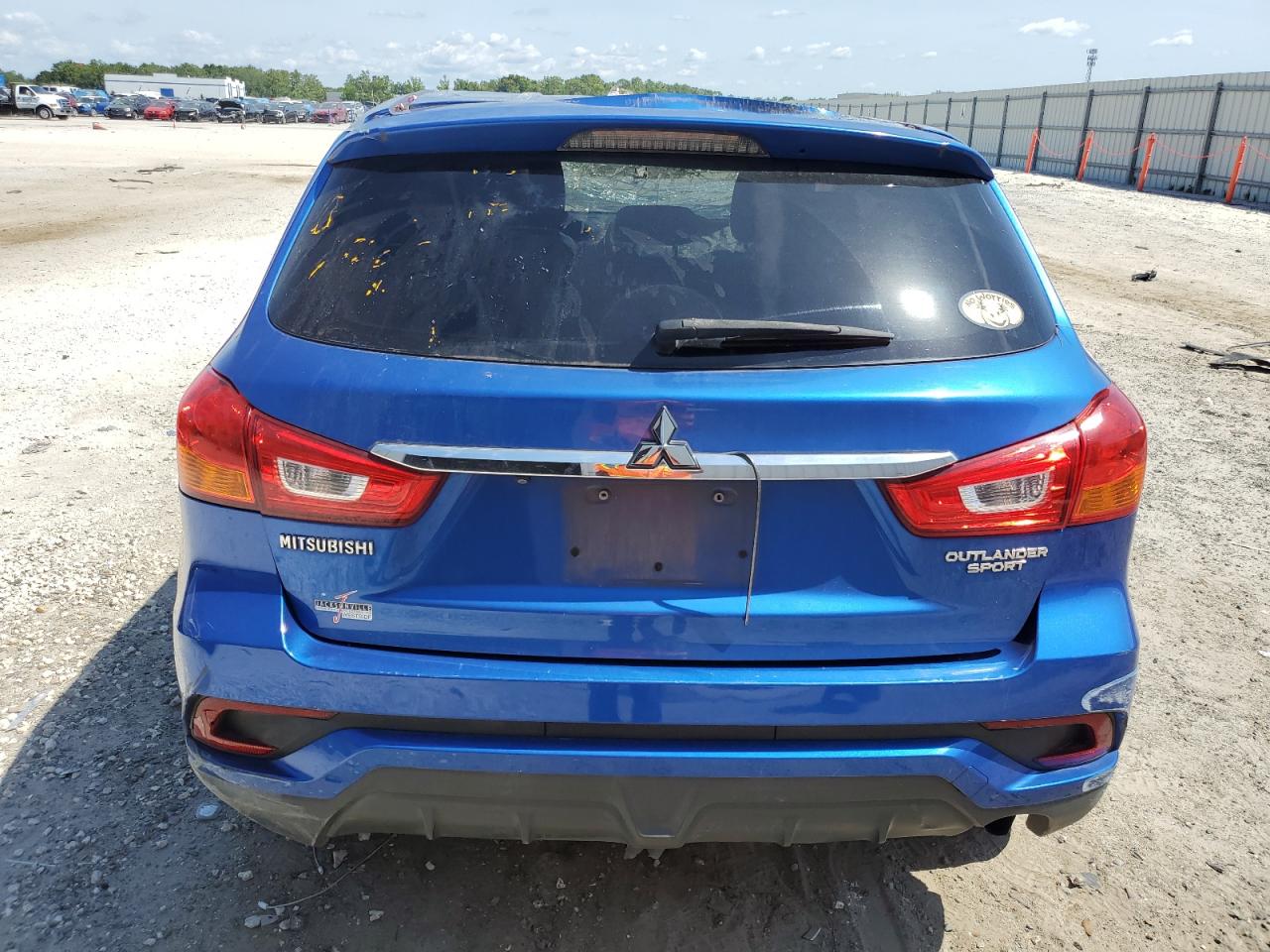 JA4AP3AU9JZ018975 2018 Mitsubishi Outlander Sport Es