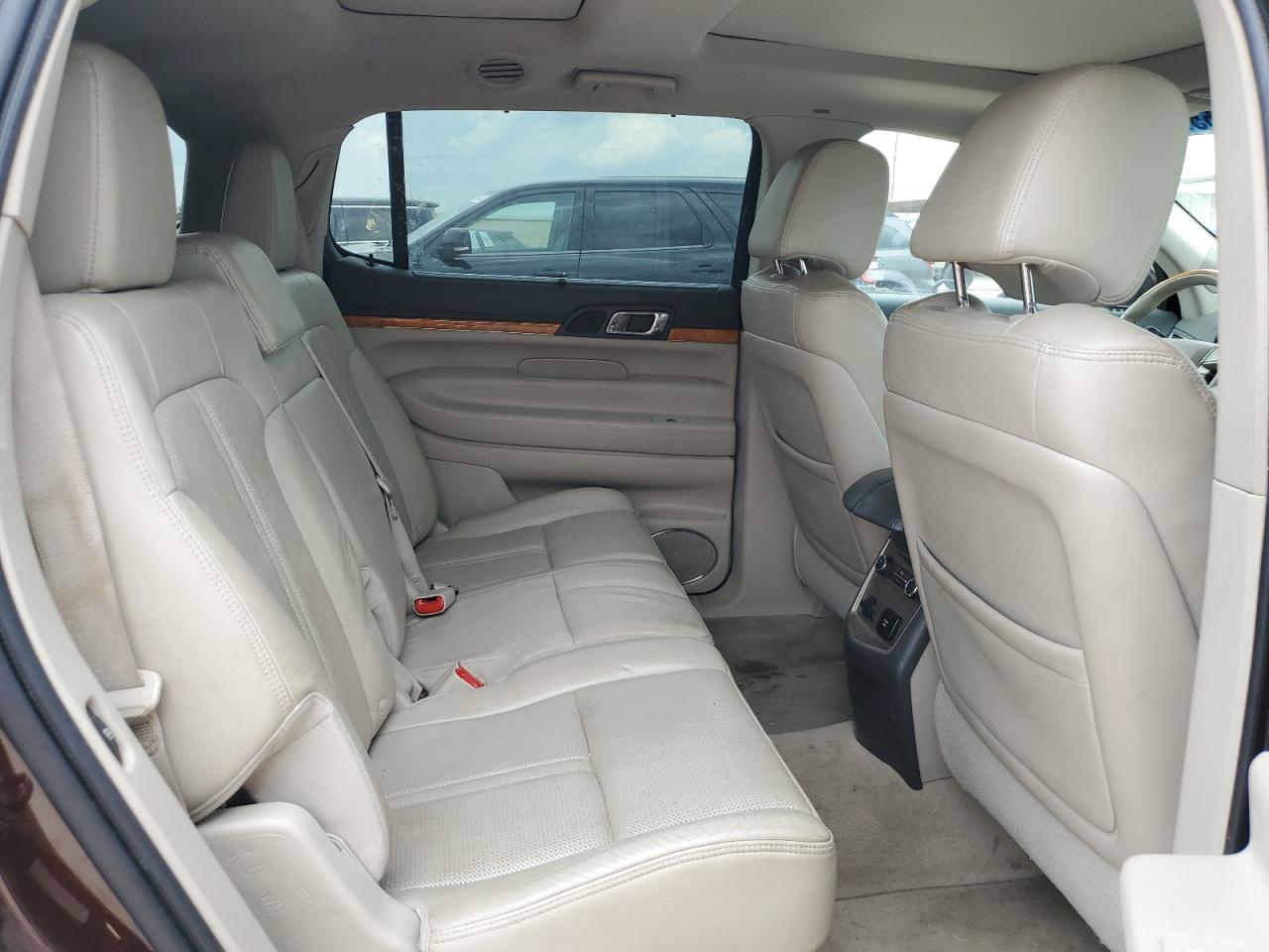 2LMHJ5FR5ABJ20427 2010 Lincoln Mkt