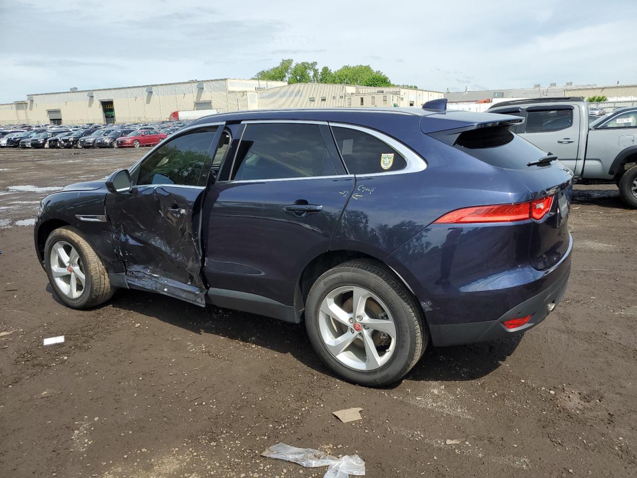 SADCJ2FX4KA395652 2019 Jaguar F-Pace Premium