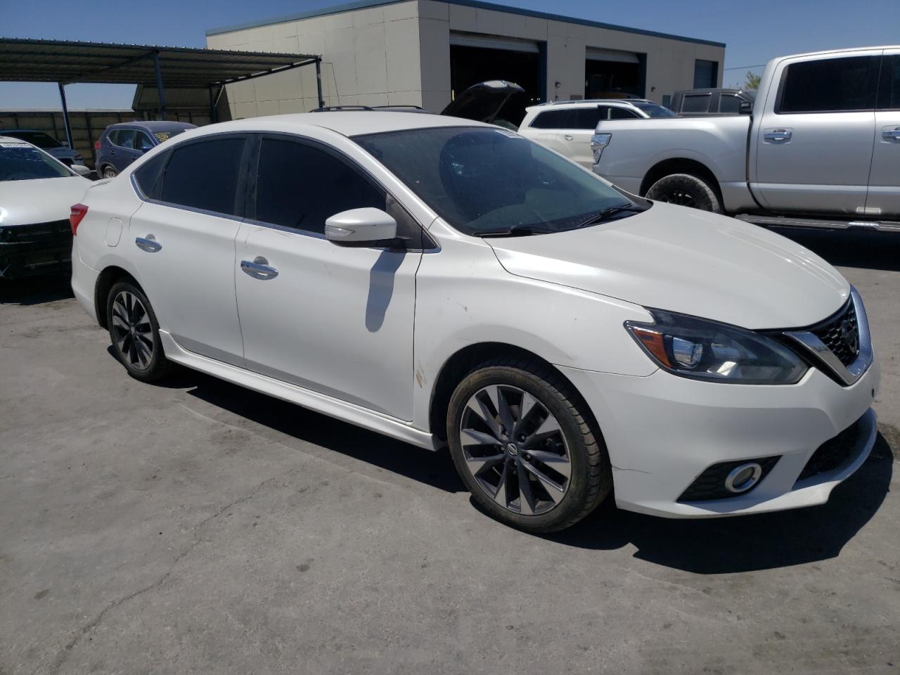 VIN: 3N1AB7AP4JY275934 2018 NISSAN SENTRA
