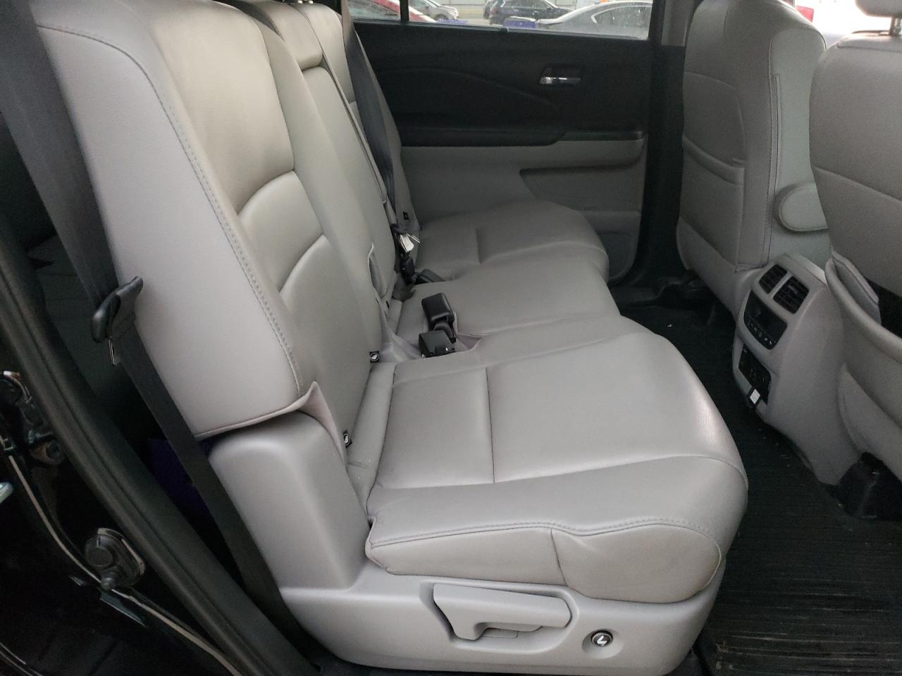 5FNYF6H42KB017186 2019 Honda Pilot Exl