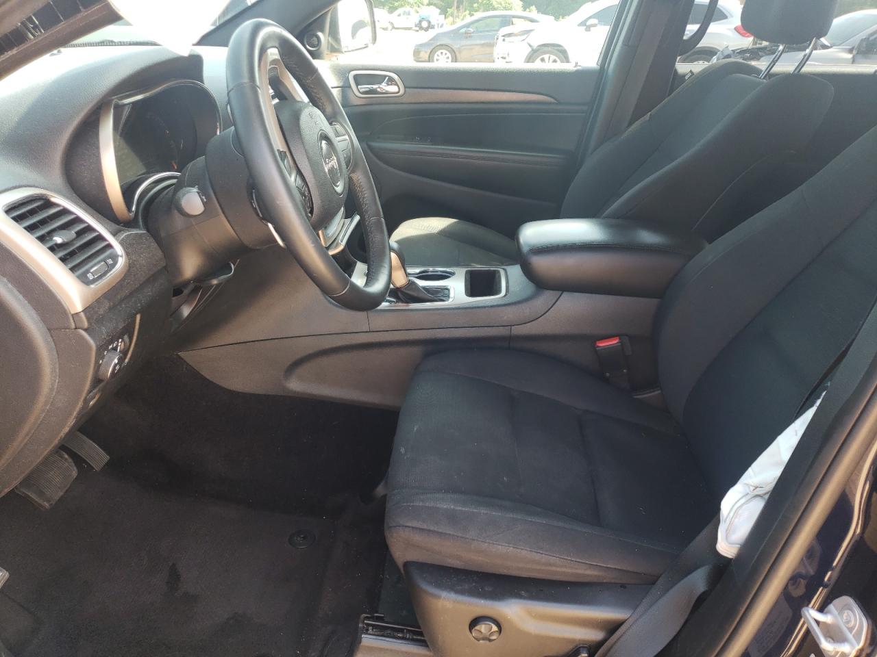 1C4RJFAG5HC954207 2017 Jeep Grand Cherokee Laredo