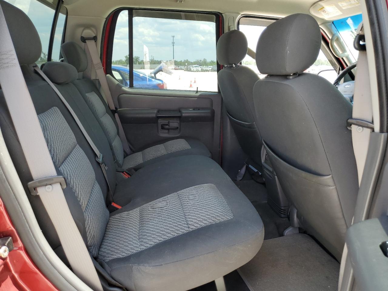 1FMZU67K05UB02982 2005 Ford Explorer Sport Trac