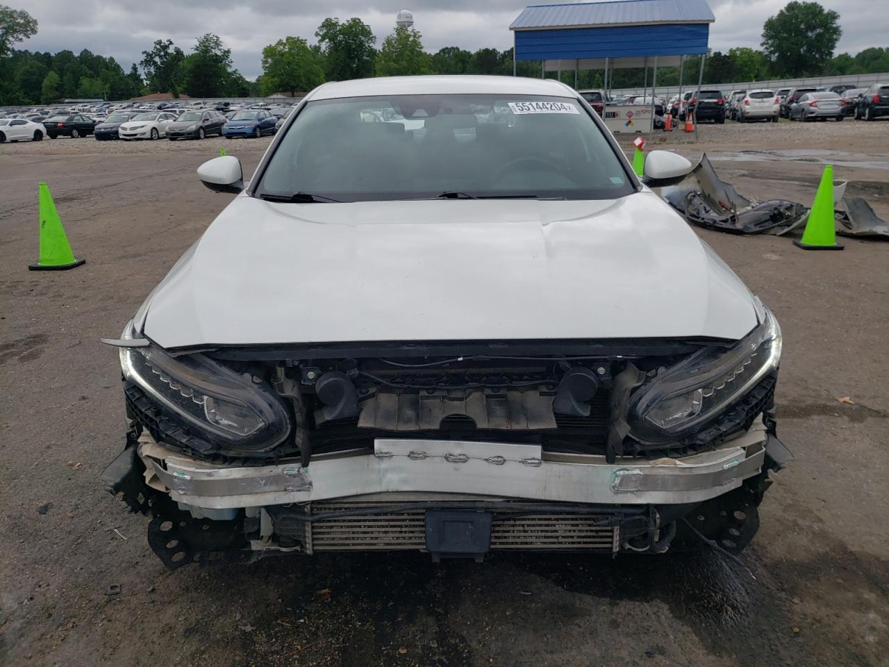 1HGCV1F32JA141218 2018 Honda Accord Sport