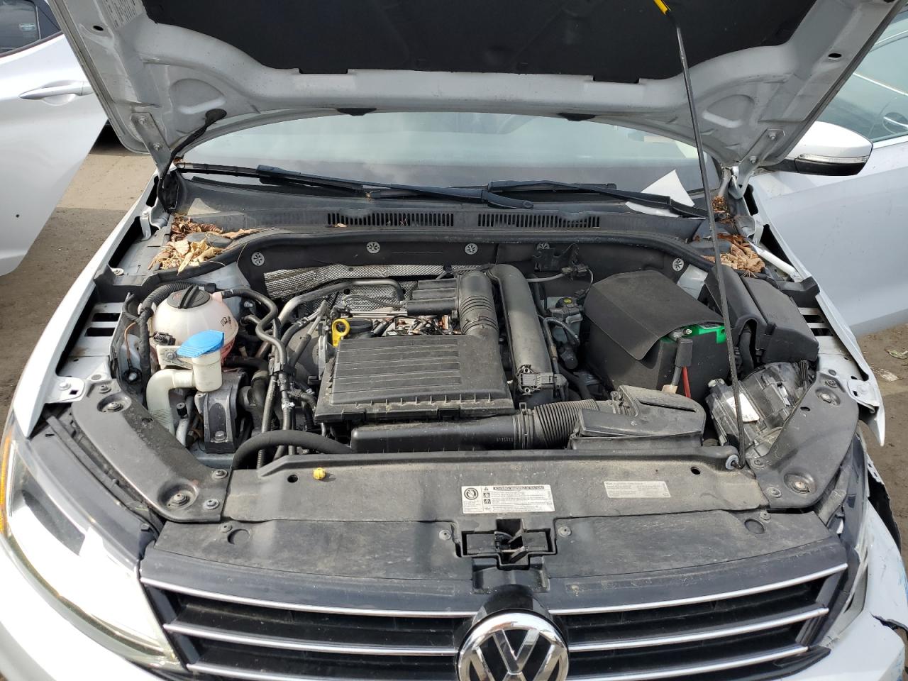 3VWDB7AJ5HM285599 2017 Volkswagen Jetta Se