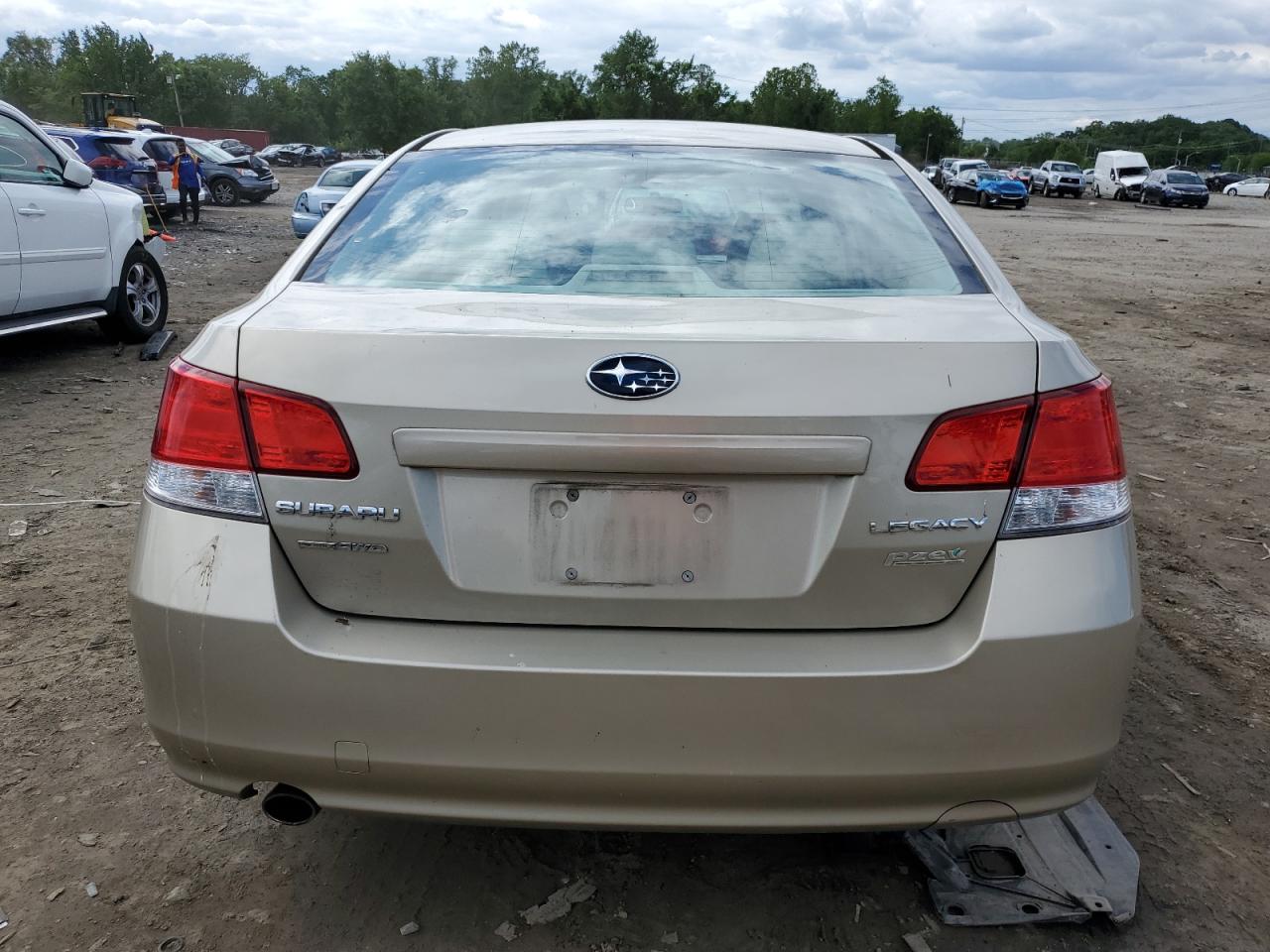 4S3BMBC66A3241165 2010 Subaru Legacy 2.5I Premium