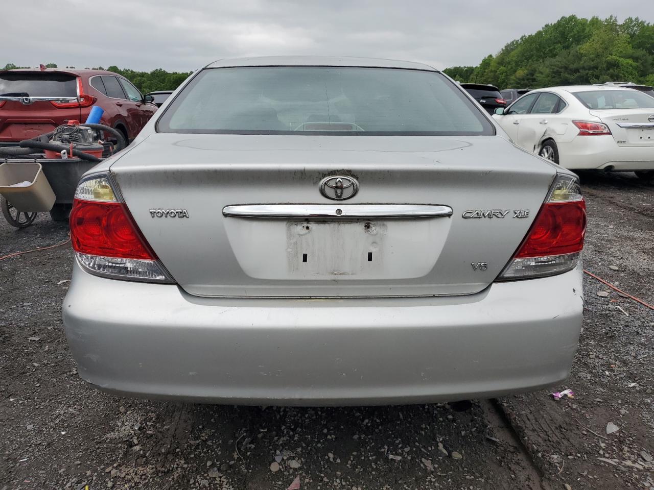4T1BF30K55U104876 2005 Toyota Camry Le