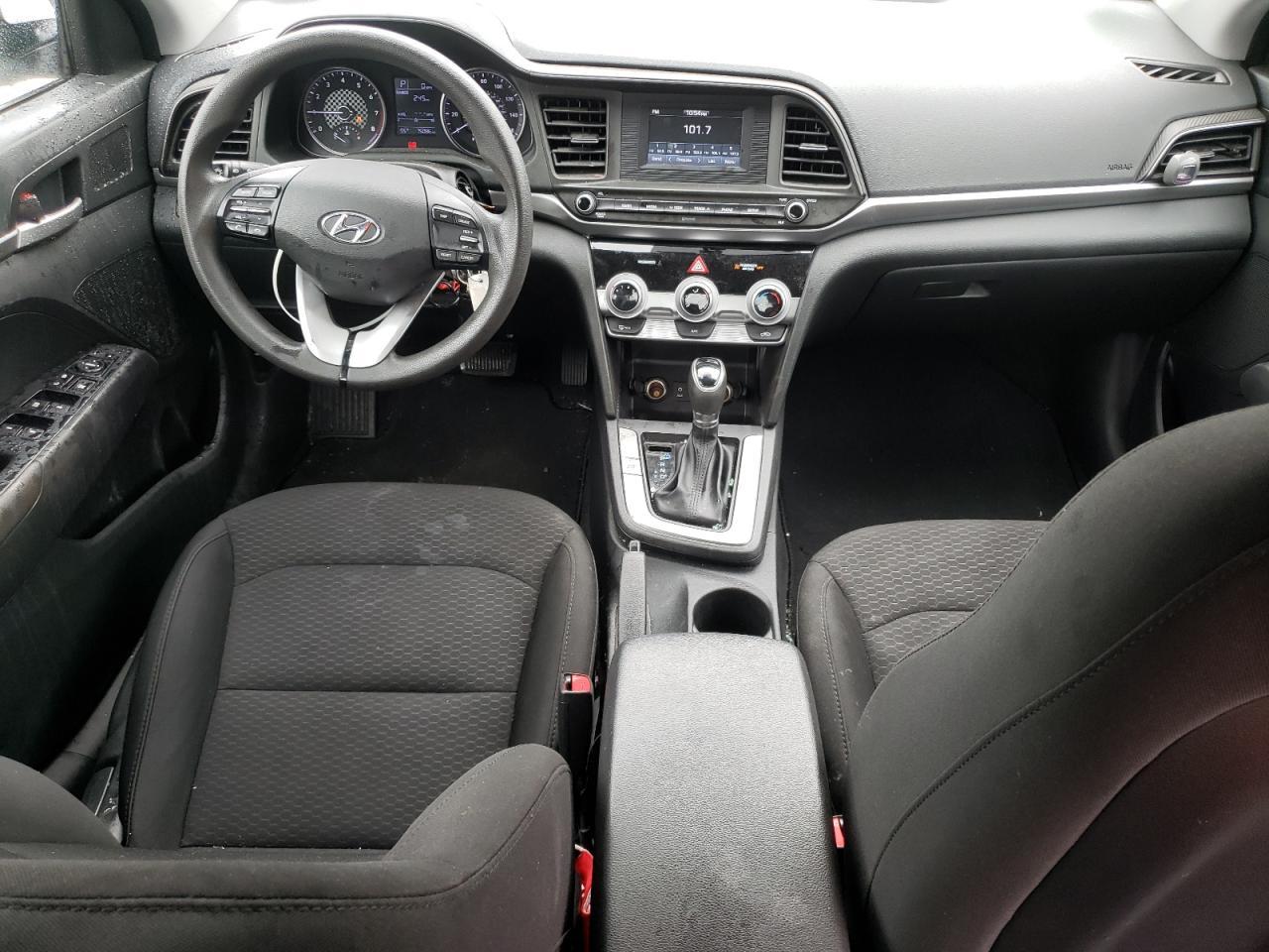 5NPD74LF1KH488949 2019 Hyundai Elantra Se