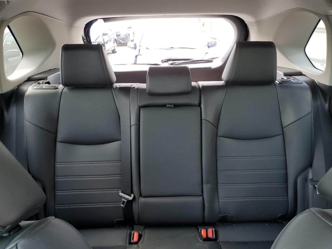 4T3B6RFV3MU025605 2021 Toyota Rav4 Xle Premium